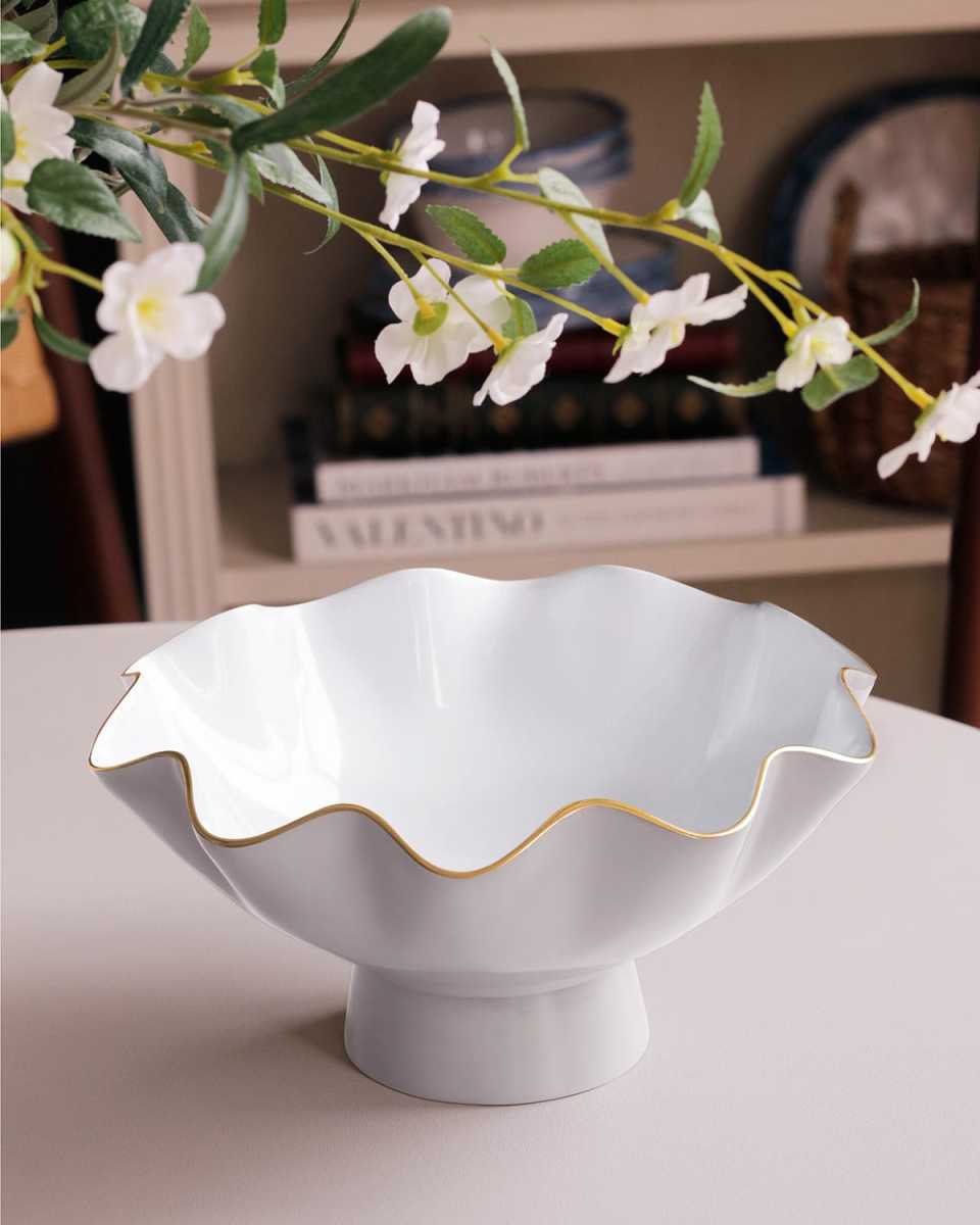 ENCANTO Carola Small Pedestal Bowl